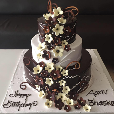 "Designer Floral Fondant Cake - 7Kgs  (Bakes and Cakes) - Click here to View more details about this Product